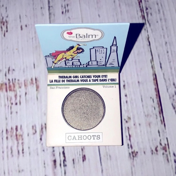 Foiled again eyeshadow in cahoots - Picture 4 of 7